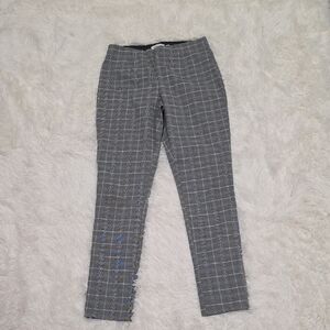 Calvin Klein Gray Plaid Women's Cropped Pants.. Fit Is More Like A Medium Or Lg